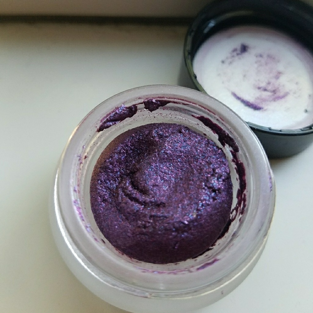 Cream eyeshadow